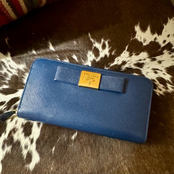 Prada Saffiano Leather Blue Bow Zip Around Long Wallet Gold Hardware - Picture 5 of 7